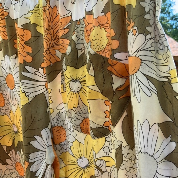 Holistia lightweight flowy Floral Wide-Leg Pants Large made in Canada - Picture 5 of 6